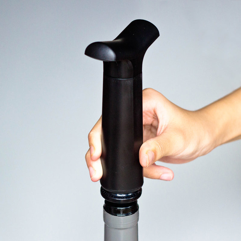 PTZER Wine Saver Pump with Four Vacuum Bottle Stoppers