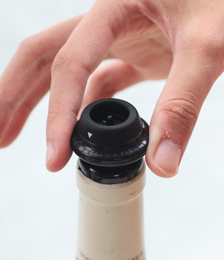 PTZER紅酒真空泵附帶真空塞附日期設置 （Wine Bottle Pumper and Vacuum Stopper）